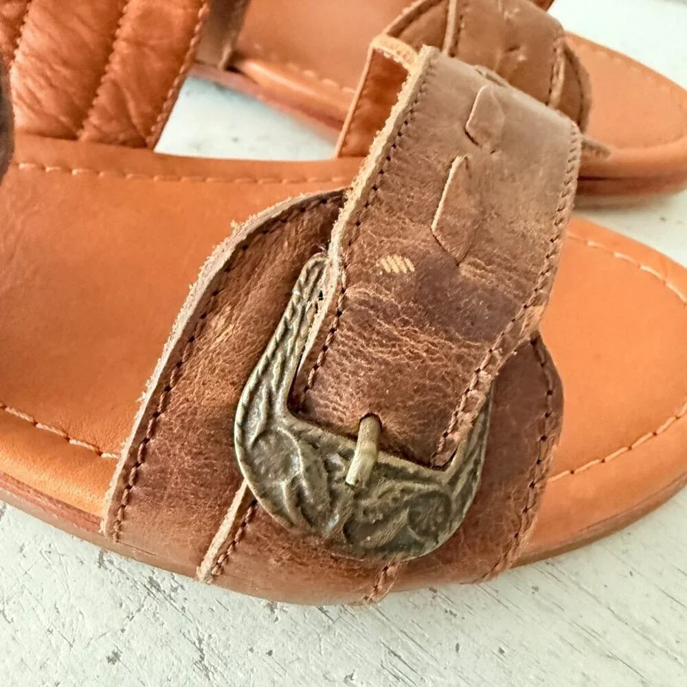Lane Boots WHISPERWEAVE Western Sandals Brown Cowgirl Slip on Buckle Flats 11